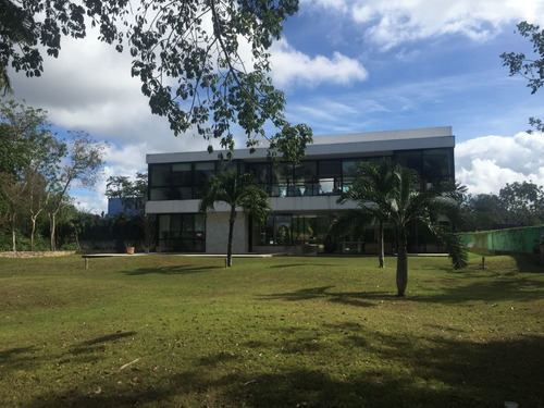 Imagen 8 de 30 de Casa En Venta En Yucatan Country Club Frente Al Hoyo 8 Y 18