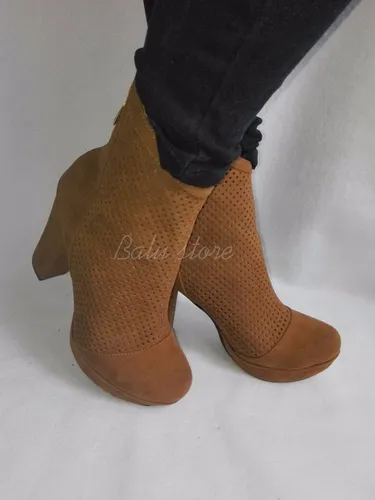 Botines Punta Redonda De 8cm De Alto Color Miel