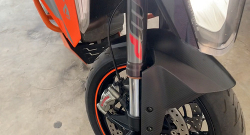 Super Duke Gt ... Única