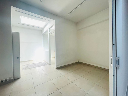 Local Comercial Arriendo 124 Metros, Dehesa Central