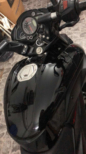 Rouser Ns 200