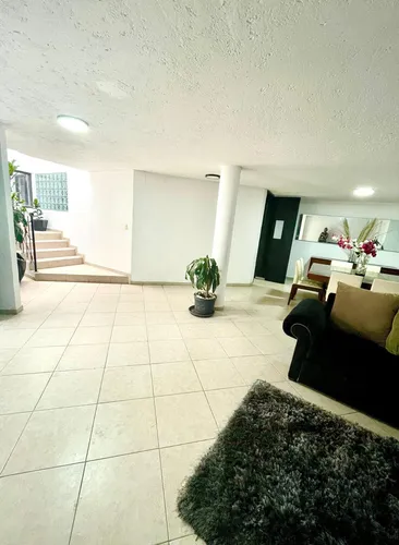 Se Renta Casa En Tepepan, A 8 Min Del Téc. De Monterrey Y Del Hospital Inr