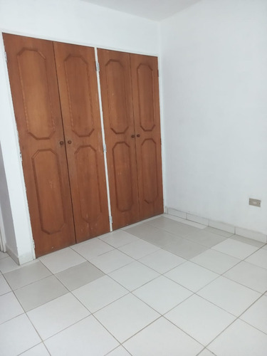 Imagen 11 de 15 de Lcda. Zulay Robles Alquila Apartamento En Urbanizaciòn La Trigaleña. Residencias Rossyel.