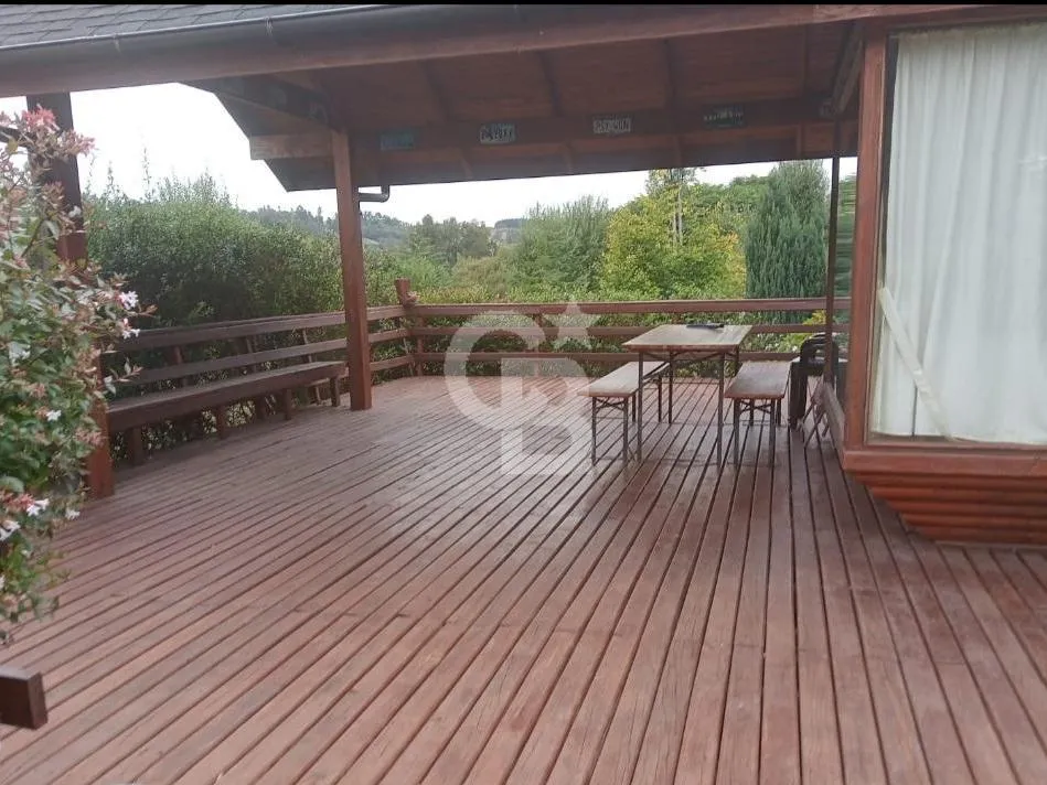 Imagen 2 de 14 de Casa Sureña En Lago Ranco: Playa, Muelle Y Privacidad