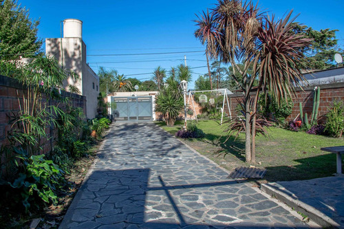 Imagen 1 de 21 de Casa En Venta De 2 Dormitorios En La Plata