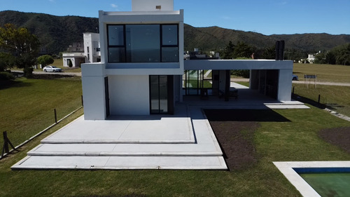 Casa En Venta Carlos Paz