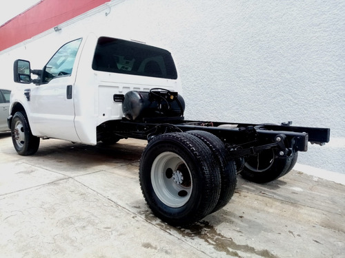 Imagen 6 de 13 de Ford F-350 Chasis Cabina, A Gas, Mod. 2009, Color Blanco