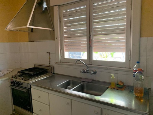 Imagen 6 de 17 de Casa En Venta En Castelar