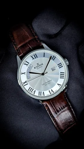 Edox les vauberts day date automatic hotsell