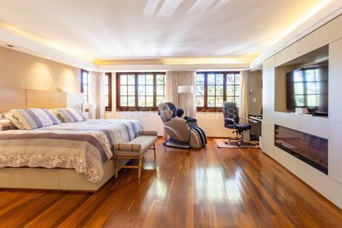 Casa En Venta Con Excelente Ubicación En Carrasco Id 5539