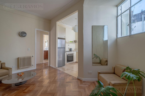 3 Ambientes - Impecable- Recoleta - Toilette - Super Luminoso