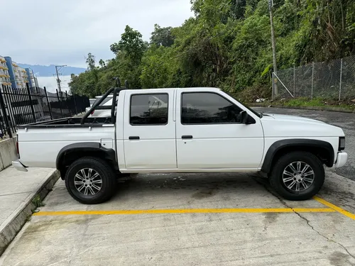 Nissan D21 2.4 4x2