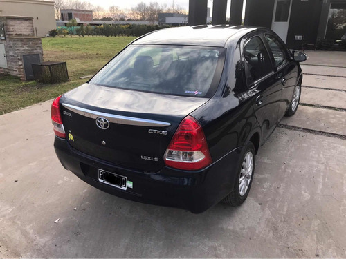 Imagen 4 de 8 de Toyota Etios 2015 1.5 Sedan Xls
