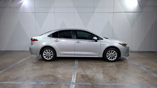 Toyota Corolla 1.8 LE AUTO