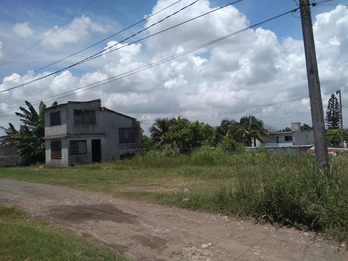 Terreno A La Venta Con Excelente Ubicación En La Col Agricola Industrial, Ver