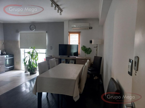 Imagen 2 de 8 de Departamento 3 Amb/ Frente C/ 2 Balcones- Versalles