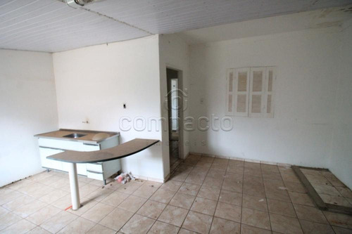 Salas Comerciais - Ref: V13716