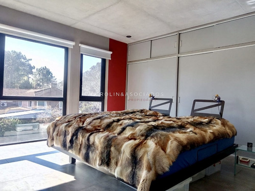 Excelente Casa Minimalista En Venta En Rincón Del Indio- Ref: 3164