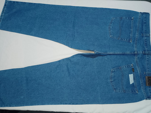 Pantalón Lee Talla 46x30 Modelo Regular Fit. (Usado)