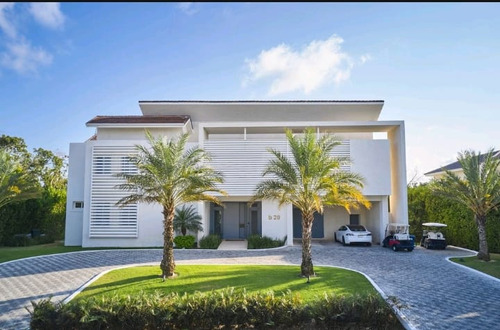 Punta Cana Resort-venta De Lujosa Villa De 5 Habitaciones 