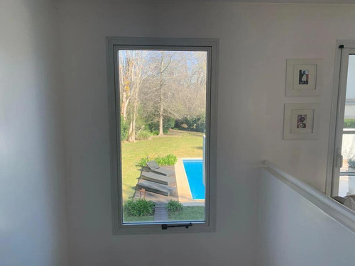 Casa En Venta - 3 Dormitorios 3 Baños - 1113mts2 - Guillermo Hudson