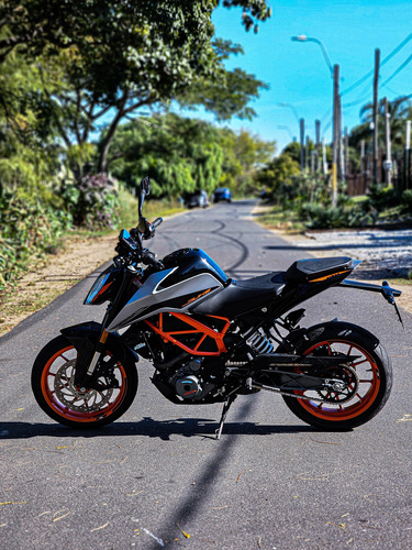 Ktm Duke 390 - Año 2022 - 4.500 Km