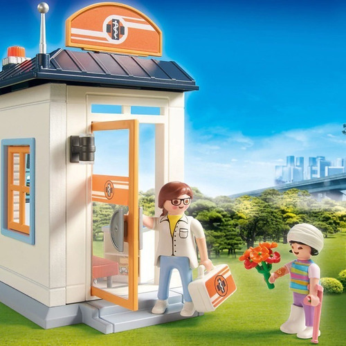 Imagen 4 de 7 de Playmobil Pediatra Clinica Para Niños City Life 70818 Edu