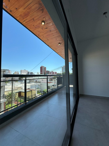Ultimas unidades te regalamos el sellado Venta De Pozo Departamento 1 Y 3 Ambientes Wilde Centro Local Comercial Cochera Echeverria 166