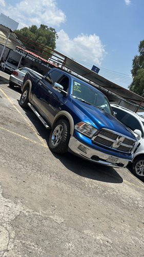 Dodge Ram 2500 5.7 Pickup Crew Cab Laramie 4x4 Mt