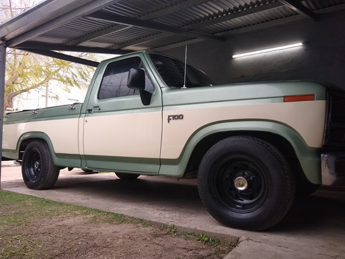 Ford F-100 3.6 Lujo