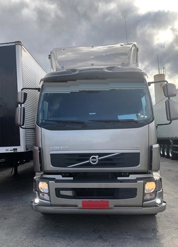 Volvo Vm 330 Ano 2013 Com Rodas De Alumínio 2 Tanques Inox