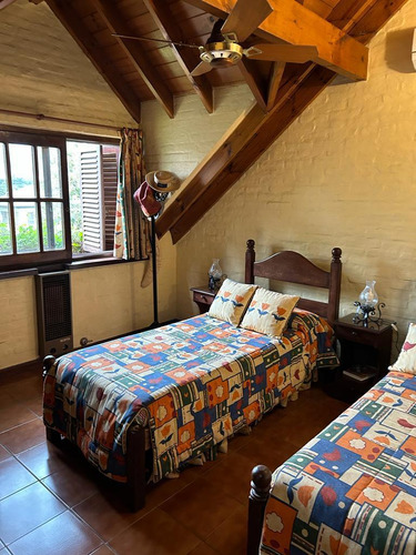 Casa Sobre Golf De Muy Buena Calidad En Excelente Ubicación 2 Lotes