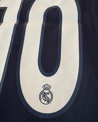 Camiseta Retro Real Madrid Visita 2004 Figo #10