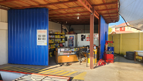 Local Y Establecimiento Comercial De Lubricentro En Talca.
