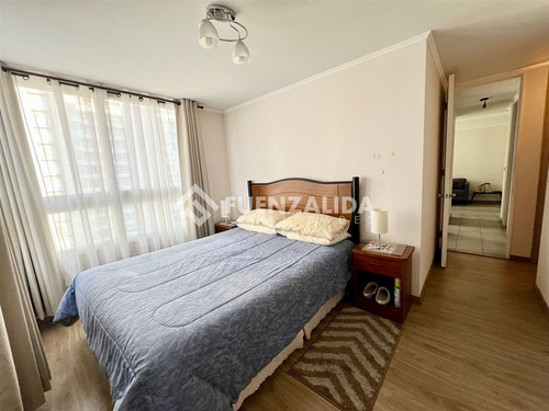 Departamento En Venta De 3 Dorm 2 Bañ 1 E 1 B. Metro Lo Vial