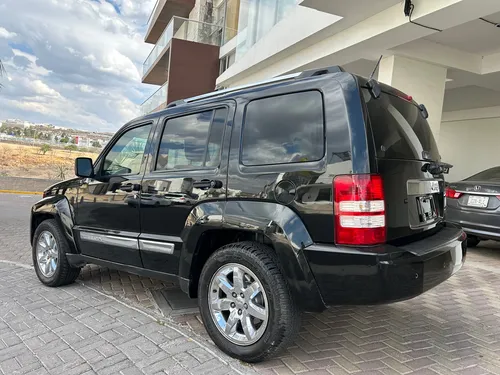 Jeep Liberty Limited Base Piel 4x2 At