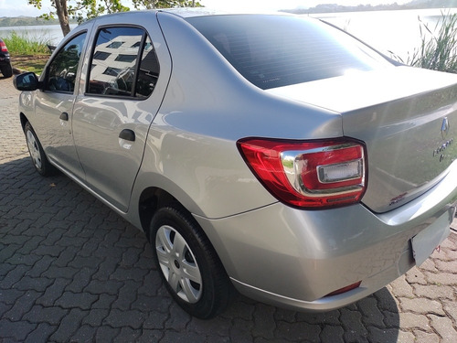 Imagem 8 de 14 de Renault Logan 2018 1.0 12v Authentique Sce 4p