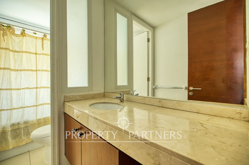 Excelente Casa Mediterránea En Condominio, Santia...