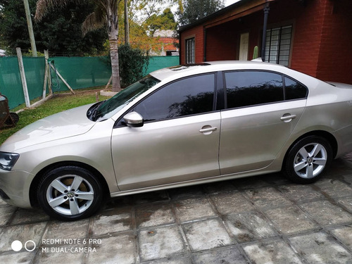 Volkswagen Vento 2.5 Luxury