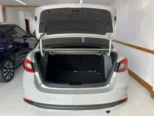 Mazda 2 Touring Sdn At 1.5 4x2
