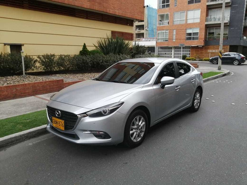 Mazda 3 Touring 2.0 Automático 2020 Gris