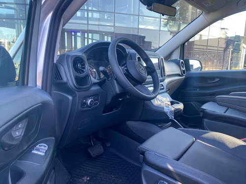 Mercedes-Benz Vito 1.9 119 Cdi Tourer Pasajeros 9+1 At