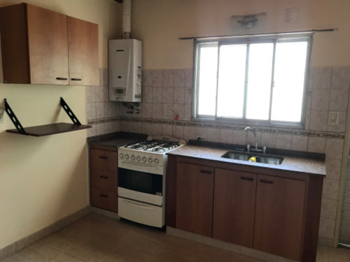 Departamento Tipo Casa En Venta En Sarandi Oeste