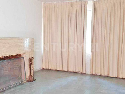 Casa En Venta Ideal Para Inversión, Vallarta Poniente, Guadalajara.