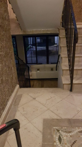 Imagen 6 de 9 de Casa En Renta En Zona 16