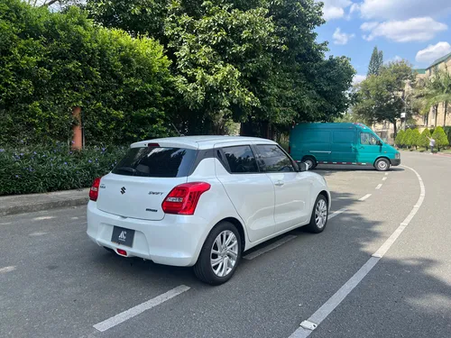 Suzuki Swift 1.2 Hybrid 2Wd