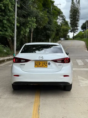 Mazda 3 2.0 Prime