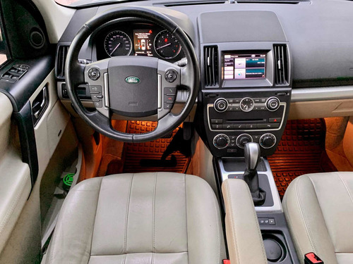 Land Rover Freelander 2.2 2 S 4 At 2013