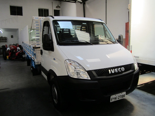 Iveco Daily 35s14 Ano 2018 Carroceria Madeira