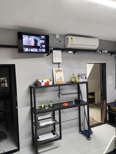 Vende-se Cyber Café Com Clientela Formada, Toda Reformada.